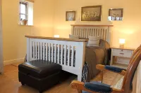 Church Farm Barns - guesthouses