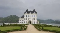 Chateau le Marara by Royal Retreat - 4-Star