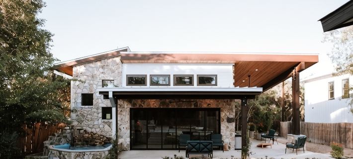 Square Inn Hotels in Hays County