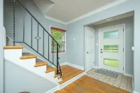 Cozy Waterbury VRBO next to Willow on Grand Events Center and Val Air Ballroom - 4つ星