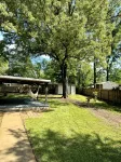 Charming 4-bedroom house with AC and WiFi in peaceful Texarkana - พร้อมWifi