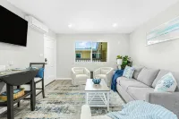 "The Shores" One Bedroom with A/C Steps to La Jolla Shores Beach, San Diego - Condos