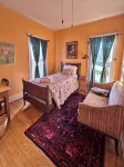Colorful getaway in friendly Driftless village - 3-Sterne