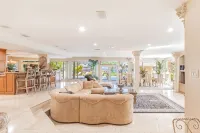 Multi Million Dollar Mansion on Lake Tarpon - 4 stjerner