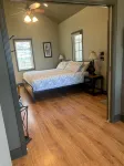 Lake Front Cottage with private sandy beach - 4 étoiles