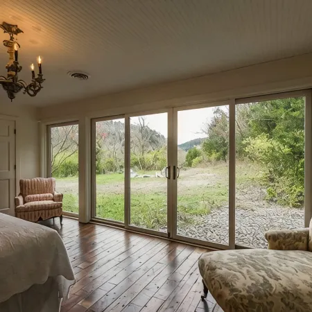 Rural Kentucky River Palisades Cabin/Past Distilry