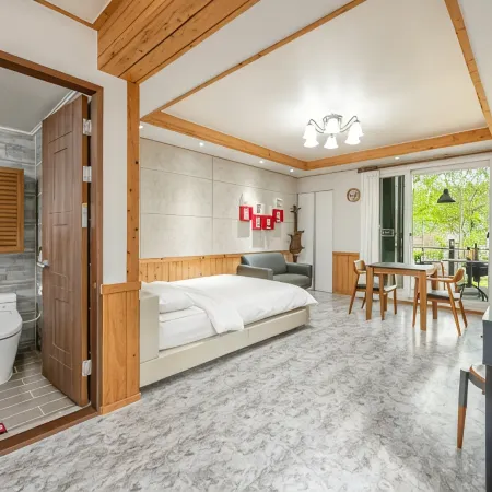Damyang Birch Pension