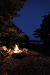 Entire Lake House on Lake Memphremagog, dead end RD, private. 30 min to Jay Peak - 4-Star