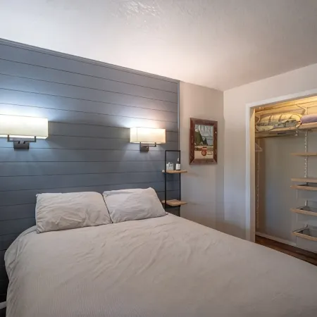 Red Sled at Hi Country Haus - 2 bed, 2 bath with a shuttle stop.