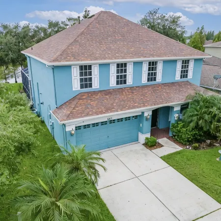 Family Oasis Heated Pool + Pond View 4BR 2.5BA