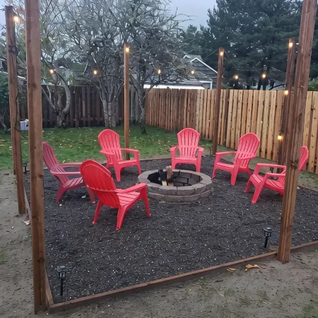 SeaBreeze Bungalow  - 1/2 Block to Beach - Pets OK!  Private Home - Fully Fenced
