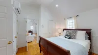 Charming Cottage, Close to Lower Main Street. - บูติค