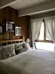 Walk to Downtown & Slopes - Cozy One-Bedroom Mountain Condo - 2-Star