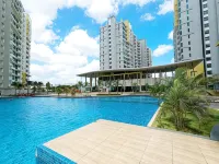 Parc Regency by RR JBcity - Pools