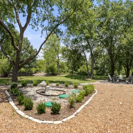 Charming private 3-bedroom Ranch with WiFi, AC, Pool in picturesque Princeton