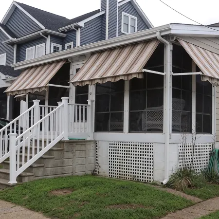 Ocean Block Beach Cottage - 7 Delaware Ave - Downtown Rehoboth
