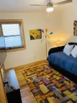 Premier Downstairs Flat in Perfect Down Town Location - Butik