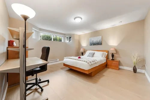 Airy 3-Bedroom Family Dwelling | Only 5 Minutes to Costco, IKEA & T&T - เปิดใหม่