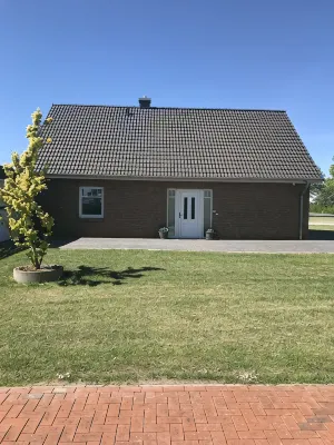 Detached, Fenced, Dogs, 5 Persons, Fireplace, Playground, Close to the Dike, Garage - 3-Star