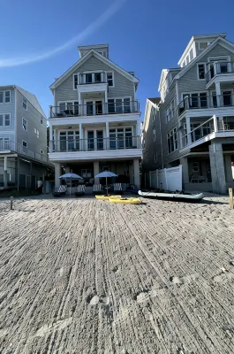 Luxurious, Direct Waterfront Home with Private Beach - en bord de mer