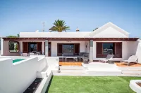 Magnífica Villa al lado del mar -  Casas de vacaciones