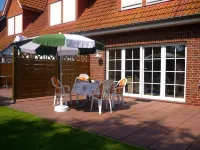 Vacation home directly on the river, close to the beach, WLAN, TV, 6 beds, own jetty - WiFi