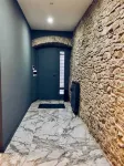 Modern City Center Apartment - Wi-Fi