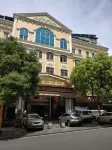巴東東方巴人大飯店 巴東長江大橋附近的飯店