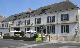 Logis Hostellerie du Cheval Blanc