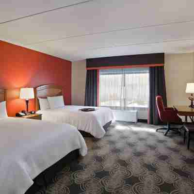 Hampton Inn & Suites Dallas Allen Rooms