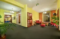 Hotel Henrietta Hotels in Předboj