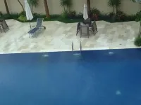 Royal Hotel n' Lounge - Pools