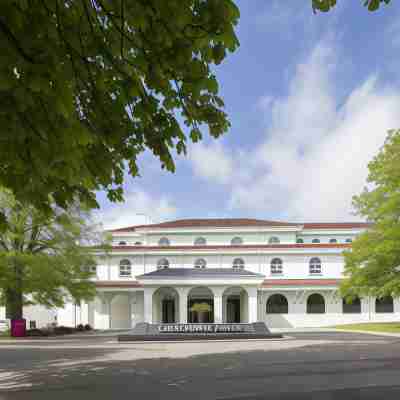 Crowne Plaza Gerrards Cross Hotel Exterior