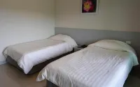 Rose Villa Resort Các khách sạn gần Wat Nong Ta Kaeo