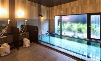 Hotel Route-Inn Grand Ota Ekimae - Housity
