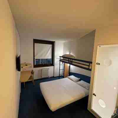 Kyriad Direct Montauban Centre Rooms