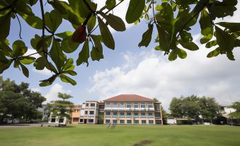 Assalaam Syariah Hotel Solo