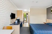 Morayfield Tavern Hotels in Caboolture South