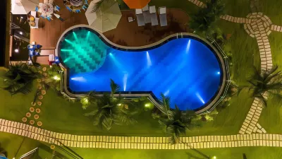 APPLE HOUSE & COFFEE Hotels in Баріа