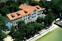SEEHOF Herrsching - Hotel & Restaurant am Ammersee Hotels in der Nähe von Erdfunkstelle Raisting