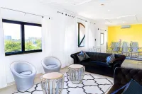 Maxwell Court Apartments