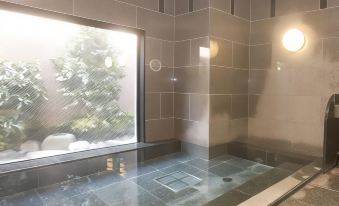 Hotel Route-Inn Omagari Ekimae - Housity