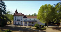 Chateau la Loge Hotel a Fronton