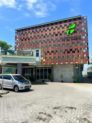 T Hotel Kualanamu Ξενοδοχεία στην πόλη Sei Sijenggi