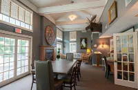 The Sand Hill Inn Hotels in Delavan