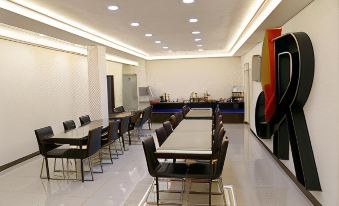 Direct Hotel