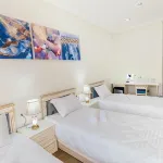 Like Inn Hotel  호텔