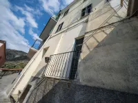 Il Baluardo Sea View Apartment on the Cliff