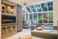 Romantik Hotel Ahrenberg Hotels in GroBalmerode