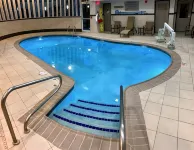 Spark by Hilton Woodbridge - Pool